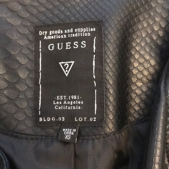 Guess leather bomber jacket - Picture 6 of 8